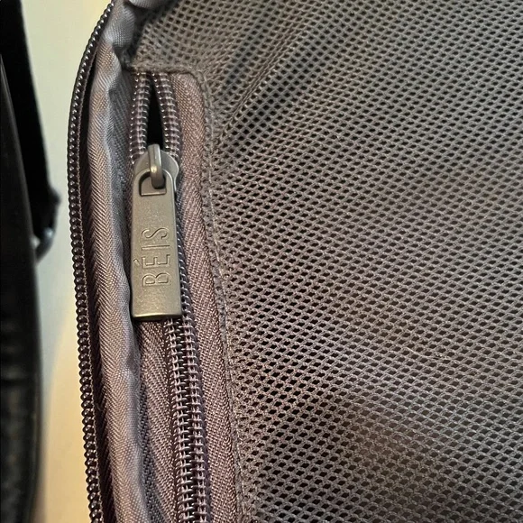 Beis mini convertible weekender in navy - Picture 6 of 12